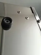 Montageschritt 5 des Techimpex-Ofens, bevor die obere Platte wieder angebracht wird