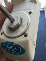 Druga pukotina na tijelu WC pumpe Jabsco