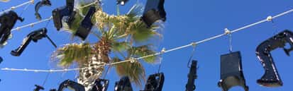 Servicing outboard engine