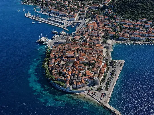 Port miejski w Korculi