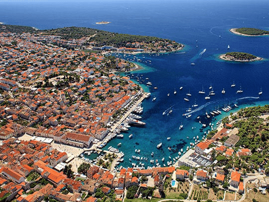 Hvar harbour on the Dubrovnik to Split route